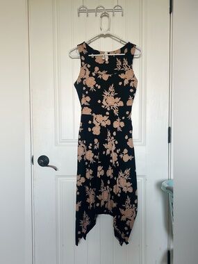 Pact Organic Cotton Black Floral Handkerchief Hem Dress with Tan Roses